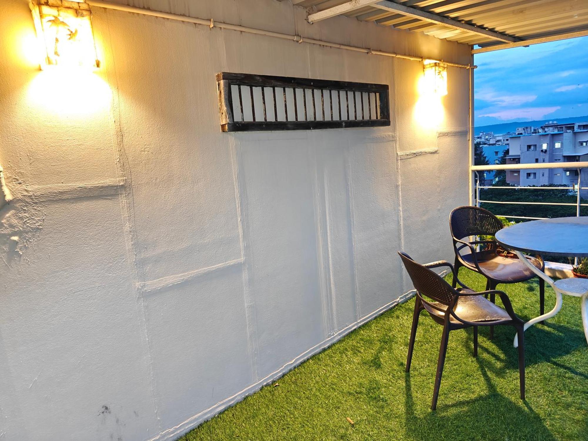 Chandralok Service Apartments Kolhapur Buitenkant foto