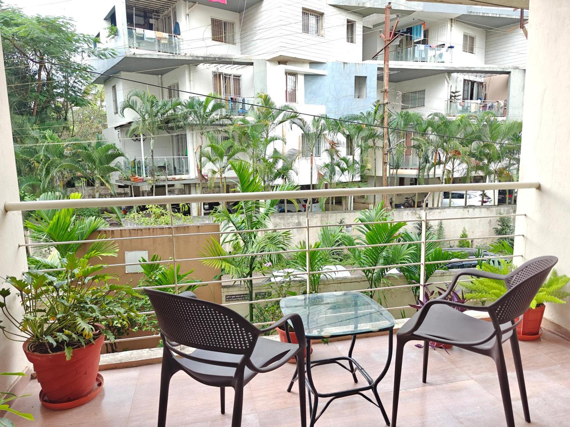 Chandralok Service Apartments Kolhapur Buitenkant foto