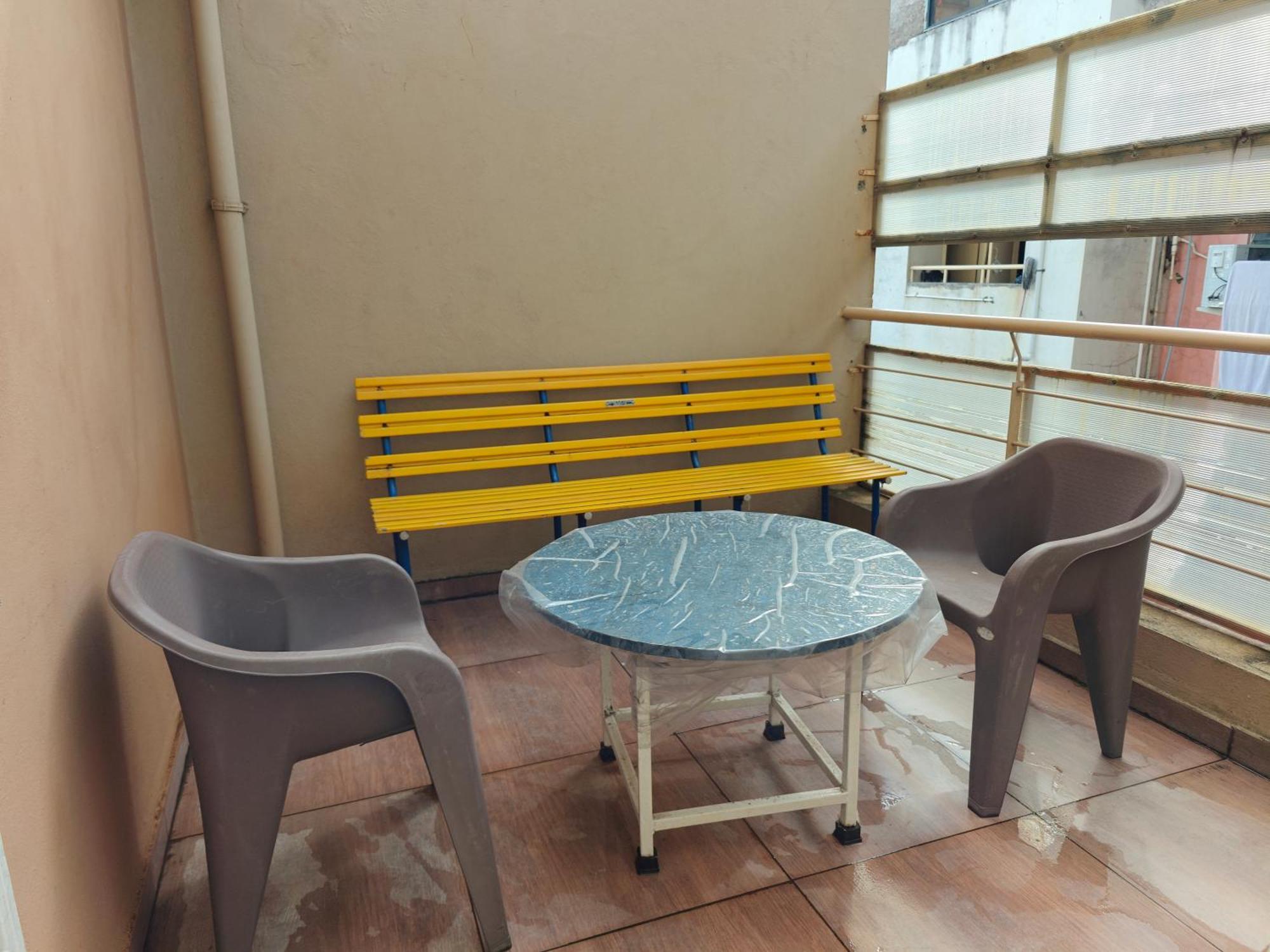 Chandralok Service Apartments Kolhapur Buitenkant foto